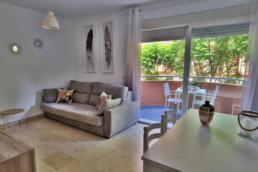 פואנגירולה Acogedor Apartamento En Playa De Los Boliches מראה חיצוני תמונה